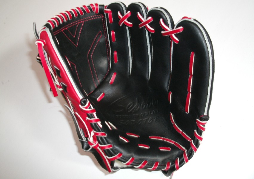 Baseball gloves